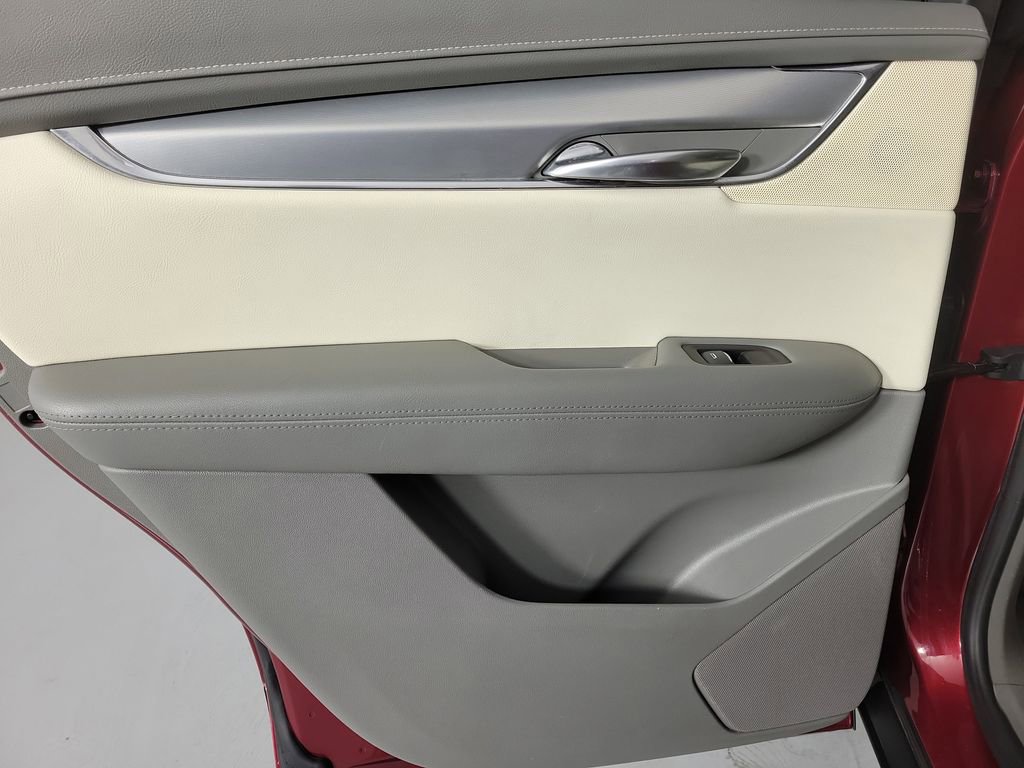 Used 2019 Cadillac XT5 Luxury image 13