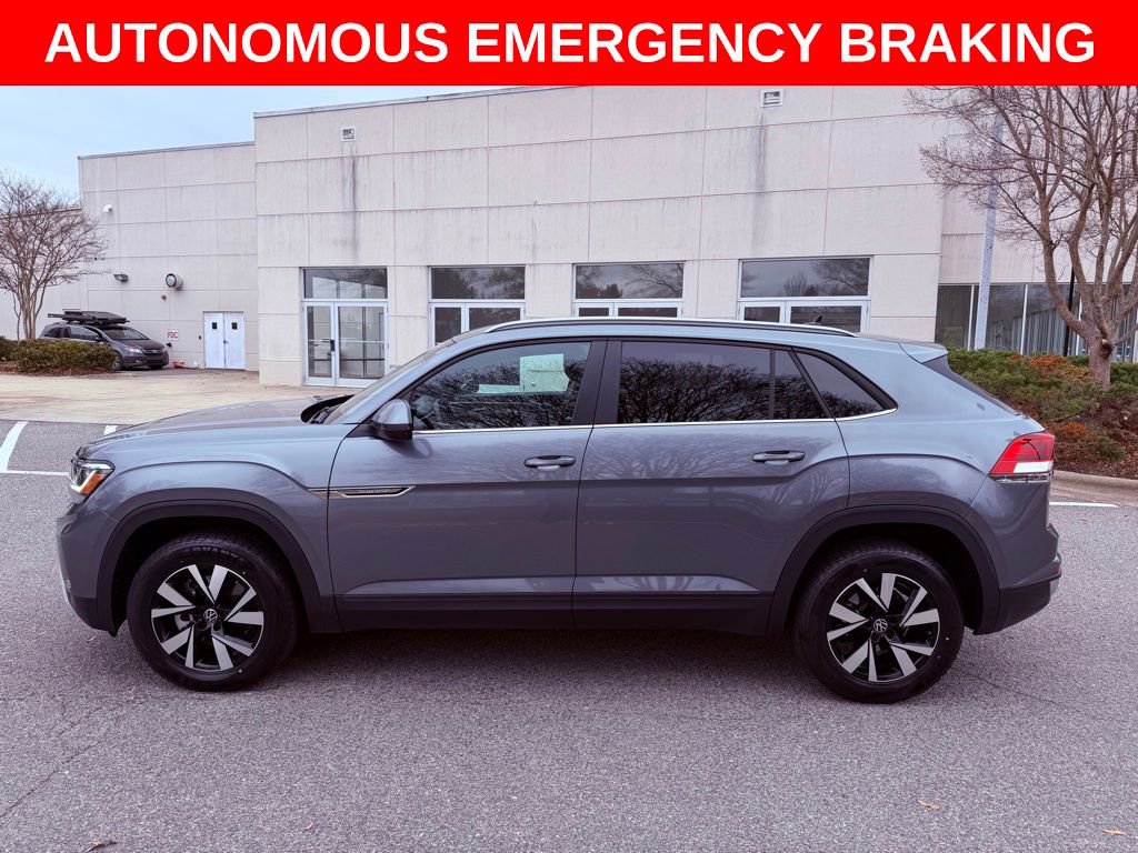 Used 2022 Volkswagen Atlas Cross Sport SE image 4