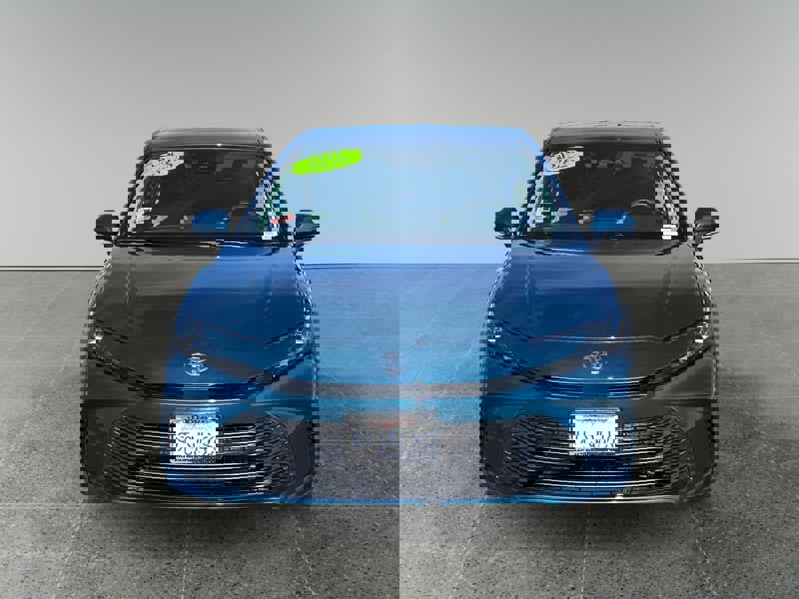 Used 2025 Toyota Camry LE w/ Convenience Package image 8