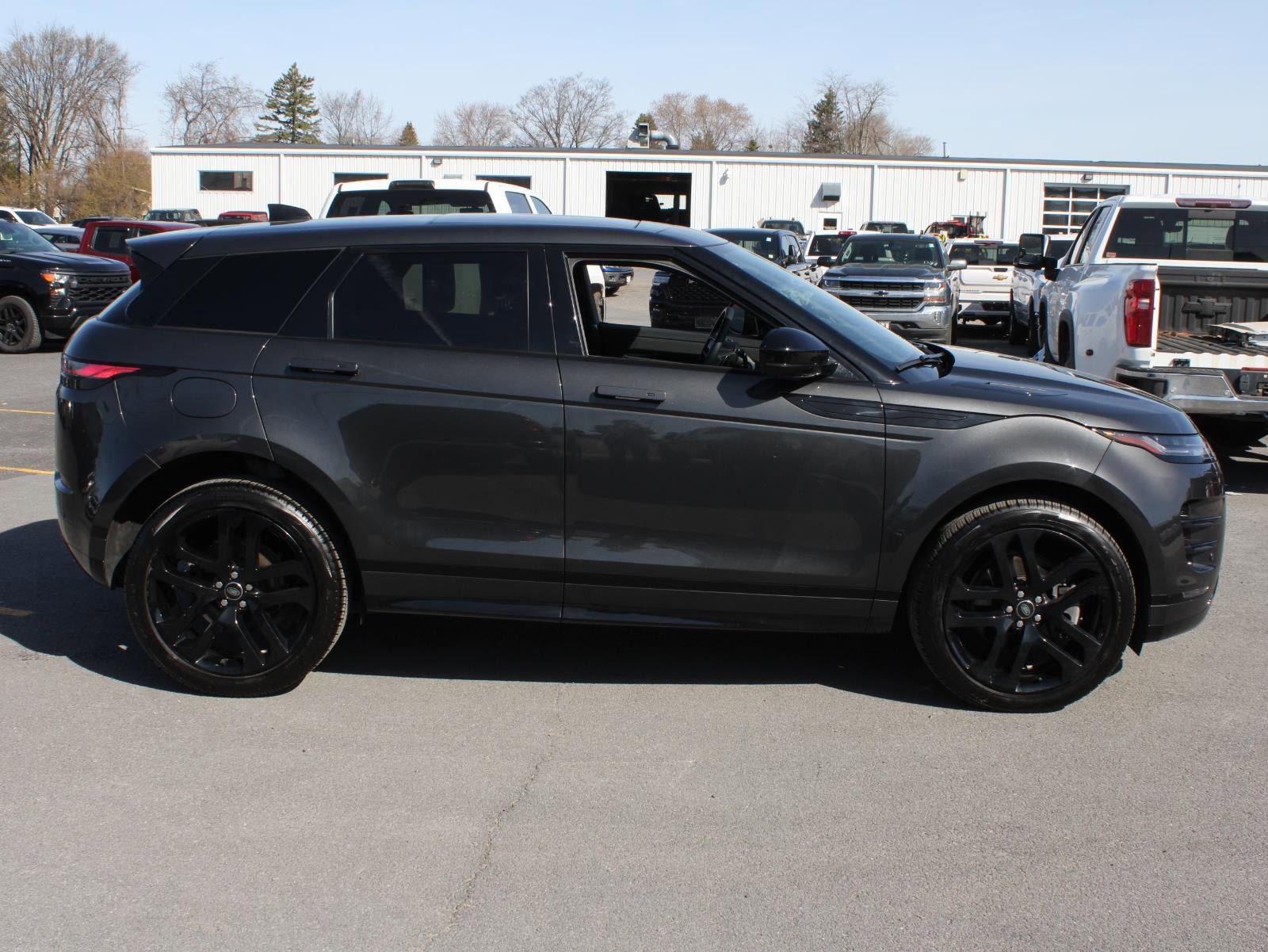 Used 2024 Land Rover Range Rover Evoque Dynamic SE AWD/4WD image 5