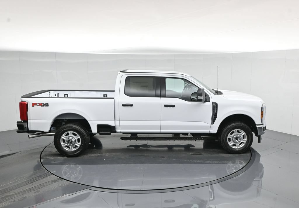 New 2026 Ford F250 XLT w/ FX4 Off-Road Package AWD/4WD image 43