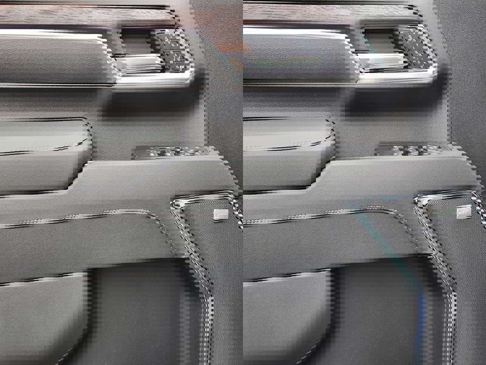 New 2026 GMC Sierra 2500 SLT w/ SLT Convenience Package image 6