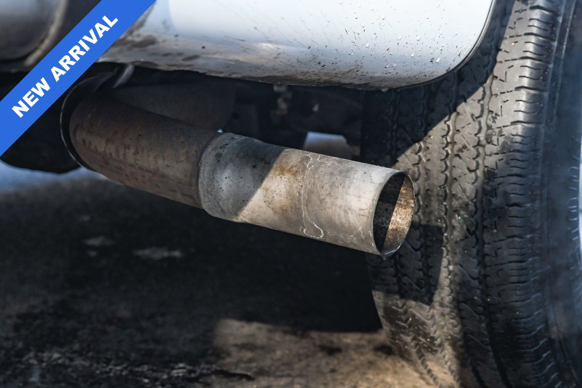 Used 2024 Chevrolet Express 2500 w/ Driver Convenience Package image 19