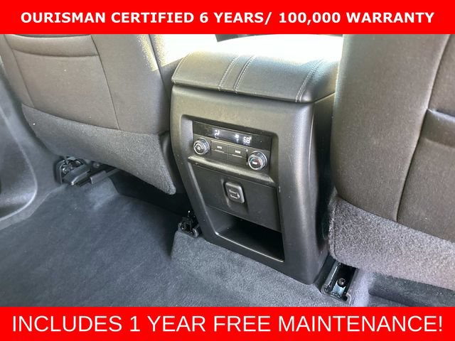 Used 2023 Chevrolet Traverse LT AWD/4WD image 14