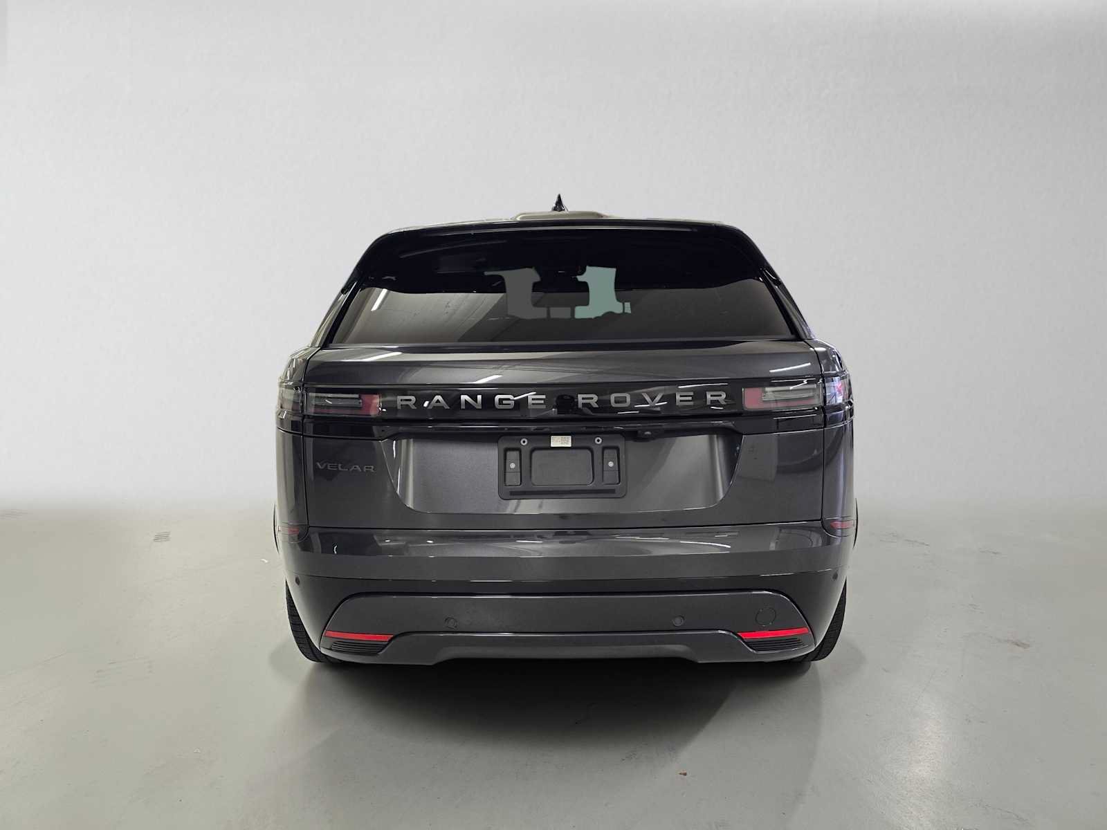 Used 2026 Land Rover Range Rover Velar Dynamic SE AWD/4WD image 4