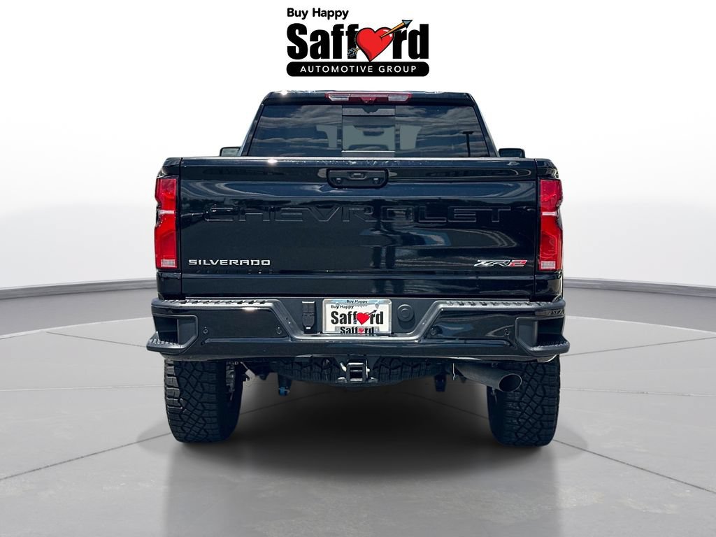 Used 2025 Chevrolet Silverado 2500 ZR2 w/ Technology Package AWD/4WD image 6