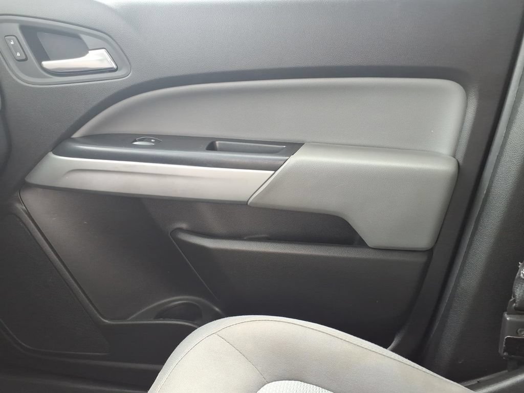 Used 2015 Chevrolet Colorado LT w/ LT Convenience Package RWD image 26