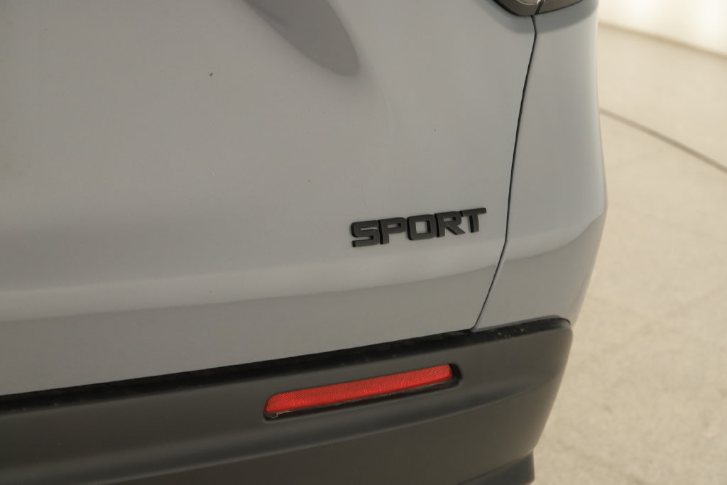 Used 2025 Honda HR-V Sport image 29