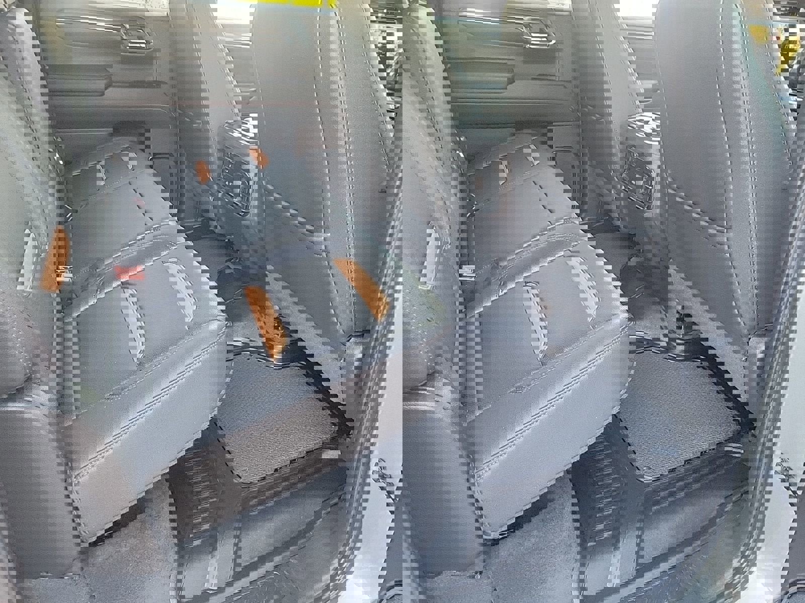 Used 2024 GMC Sierra 1500 AT4 w/ AT4 Preferred Package image 27