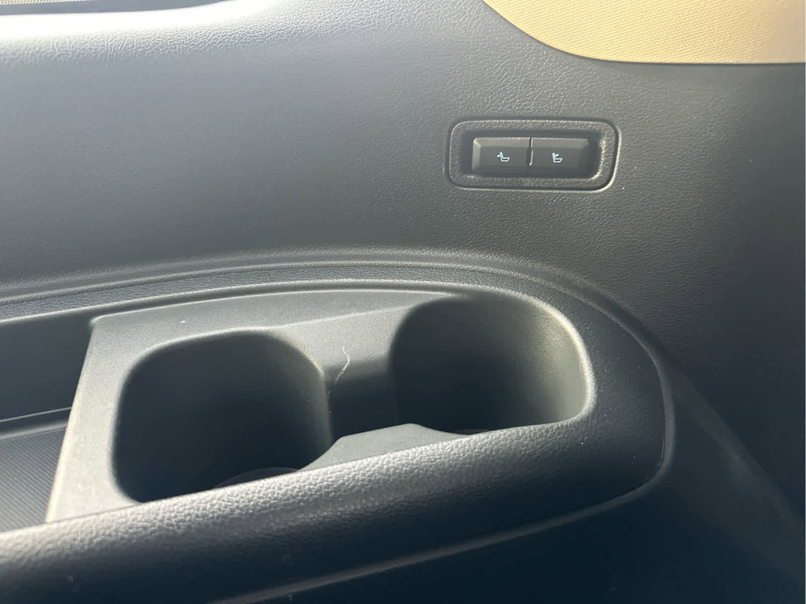 Used 2024 Ford Expedition XLT image 19