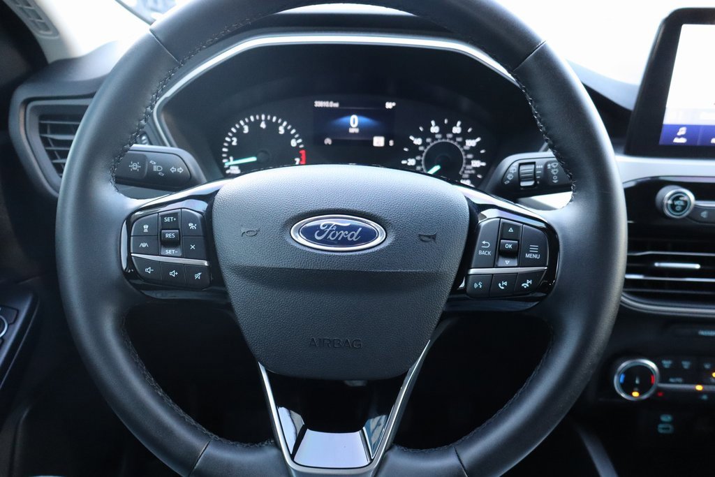 Used 2022 Ford Escape SE w/ SE Sport Appearance Package image 5