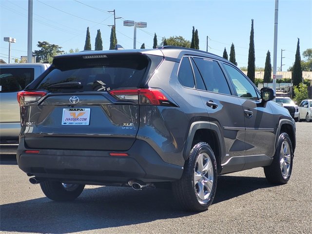 Used 2025 Toyota RAV4 XLE image 6
