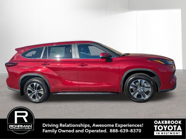 New 2025 Toyota Highlander XLE image 4