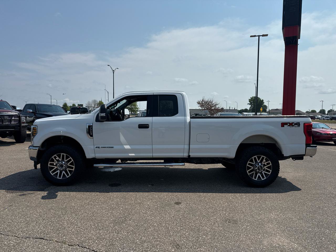 Used 2019 Ford F350 XLT w/ XLT Value Package AWD/4WD image 2