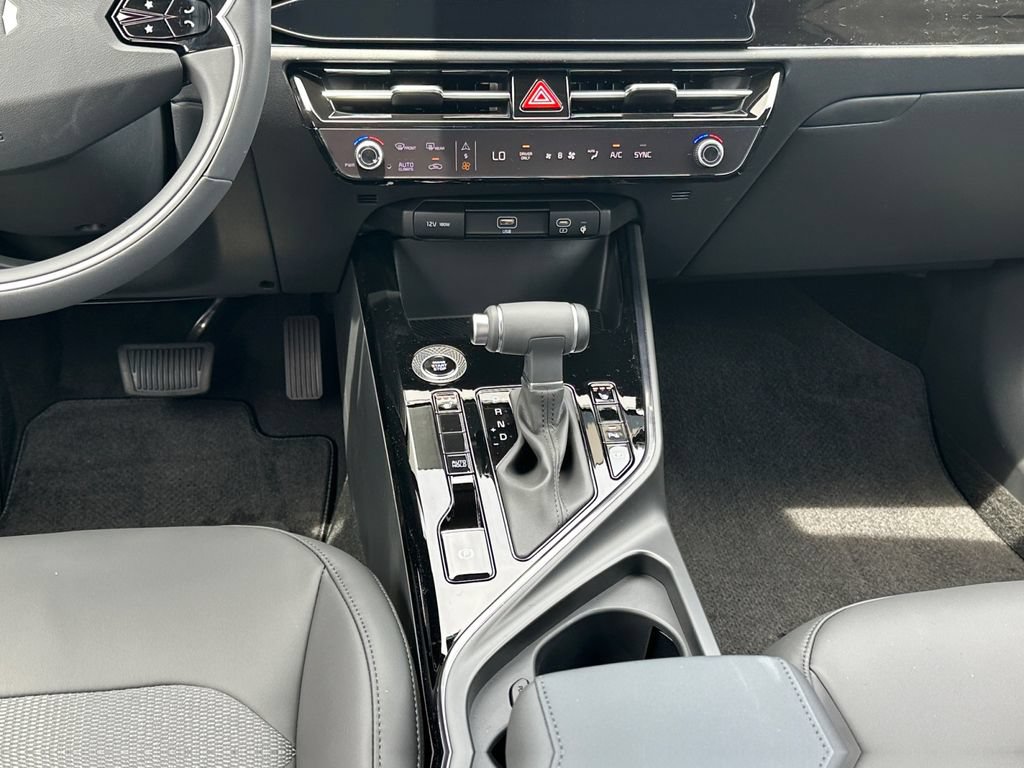 New 2026 Kia Niro EX FWD image 12