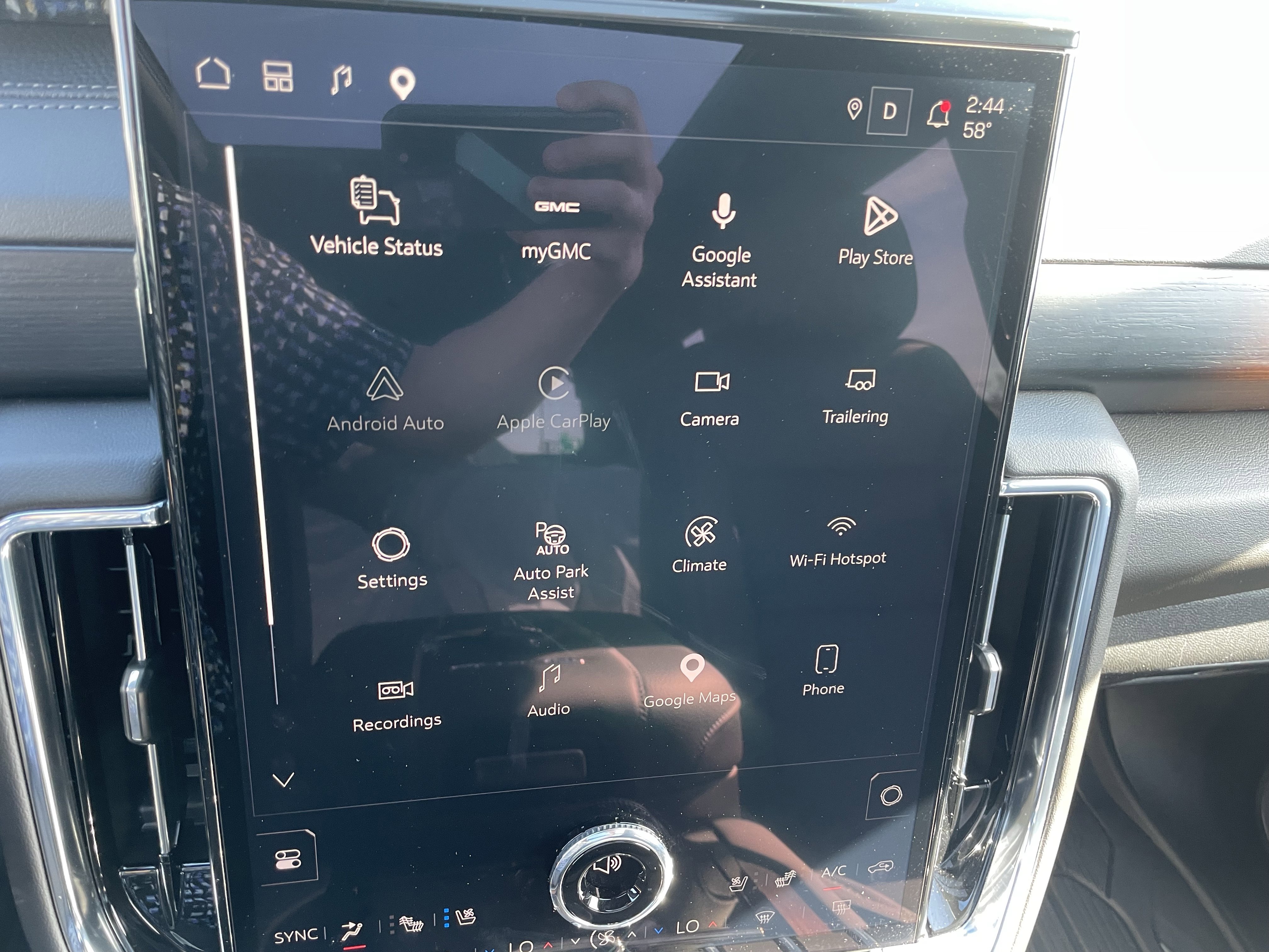 Used 2026 GMC Yukon Denali w/ Sun & Power Step Package image 16