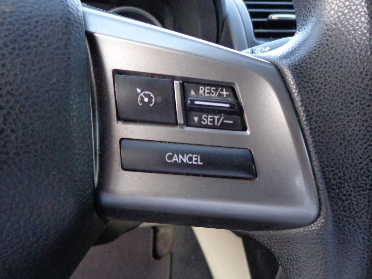 Used 2014 Subaru Crosstrek 2.0i Premium image 23