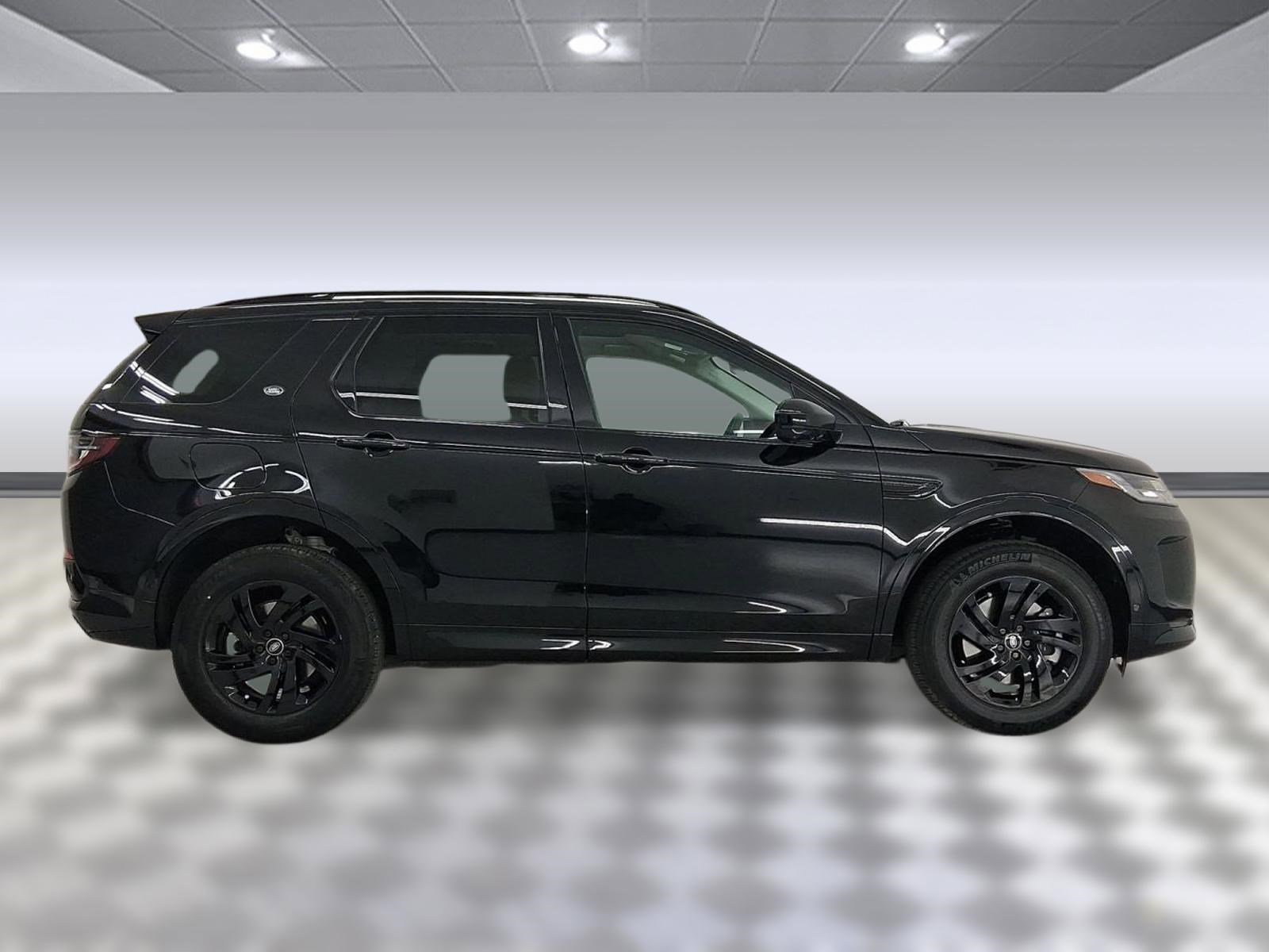 Certified 2025 Land Rover Discovery Sport S AWD/4WD image 8