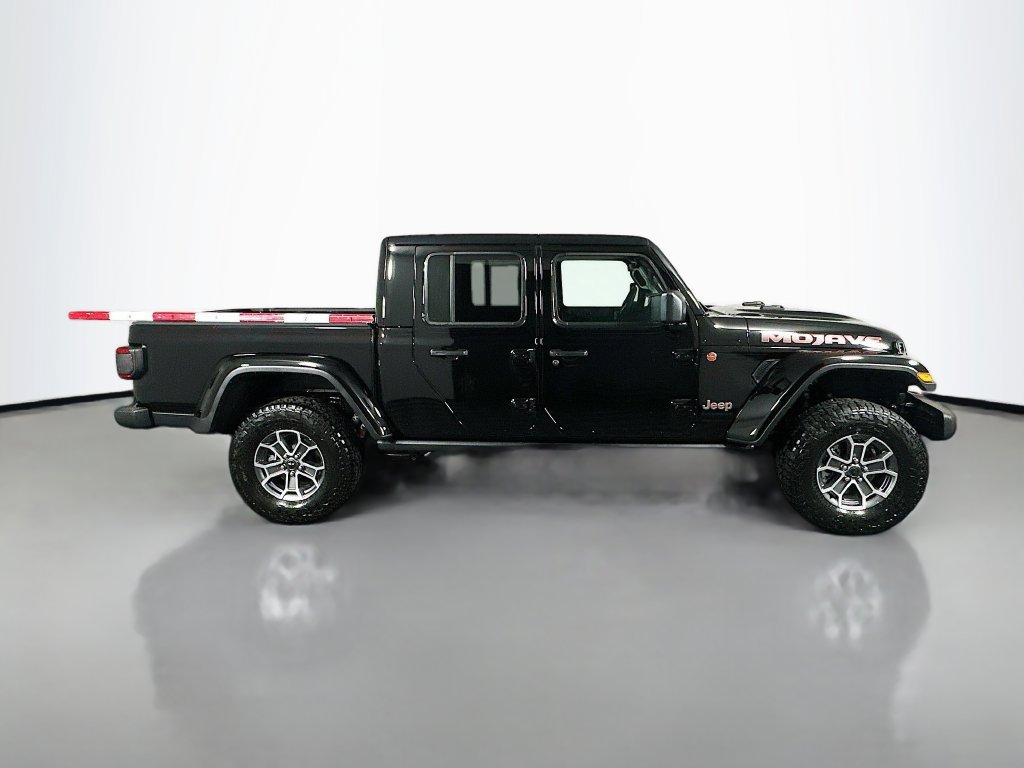 New 2026 Jeep Gladiator Mojave w/ Technology Group AWD/4WD image 8