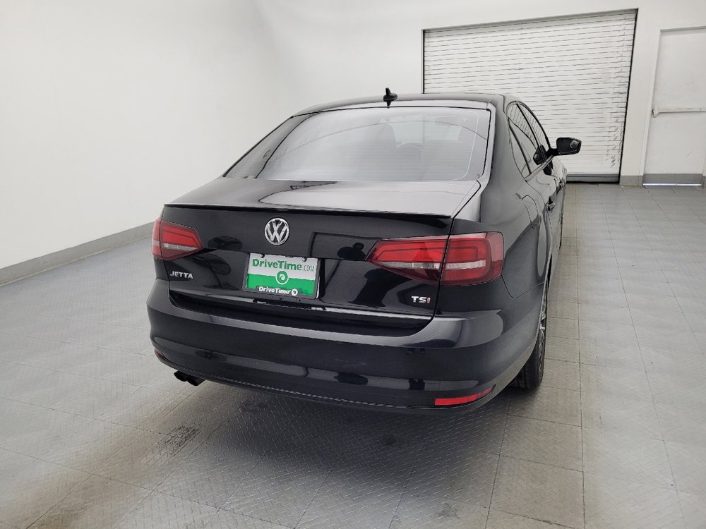 Used 2016 Volkswagen Jetta Sport w/ Lighting Package image 7