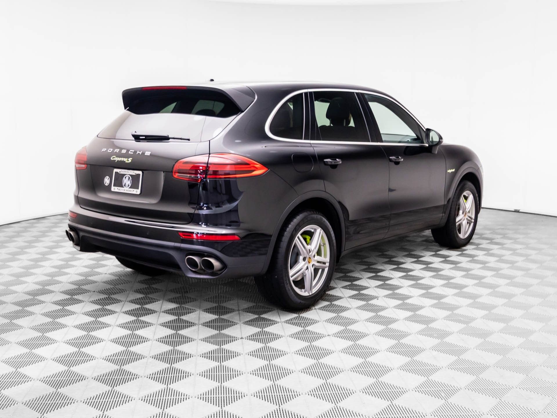 Used 2016 Porsche Cayenne S AWD/4WD image 7