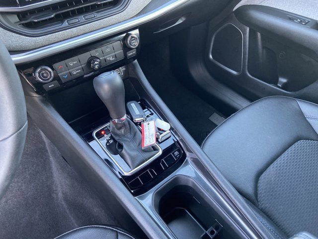 Used 2024 Jeep Compass Latitude image 38