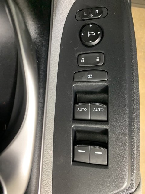 Used 2018 Honda CR-V EX image 17