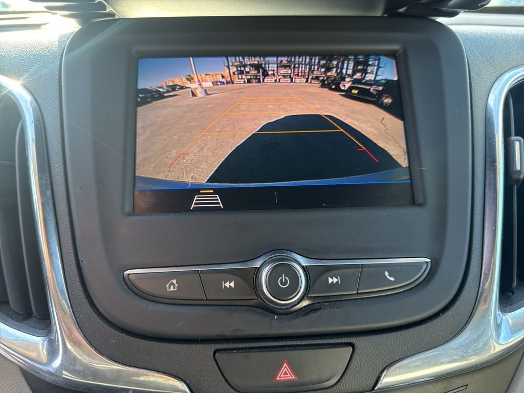 Used 2020 Chevrolet Equinox LS w/ LS Convenience Package FWD image 10