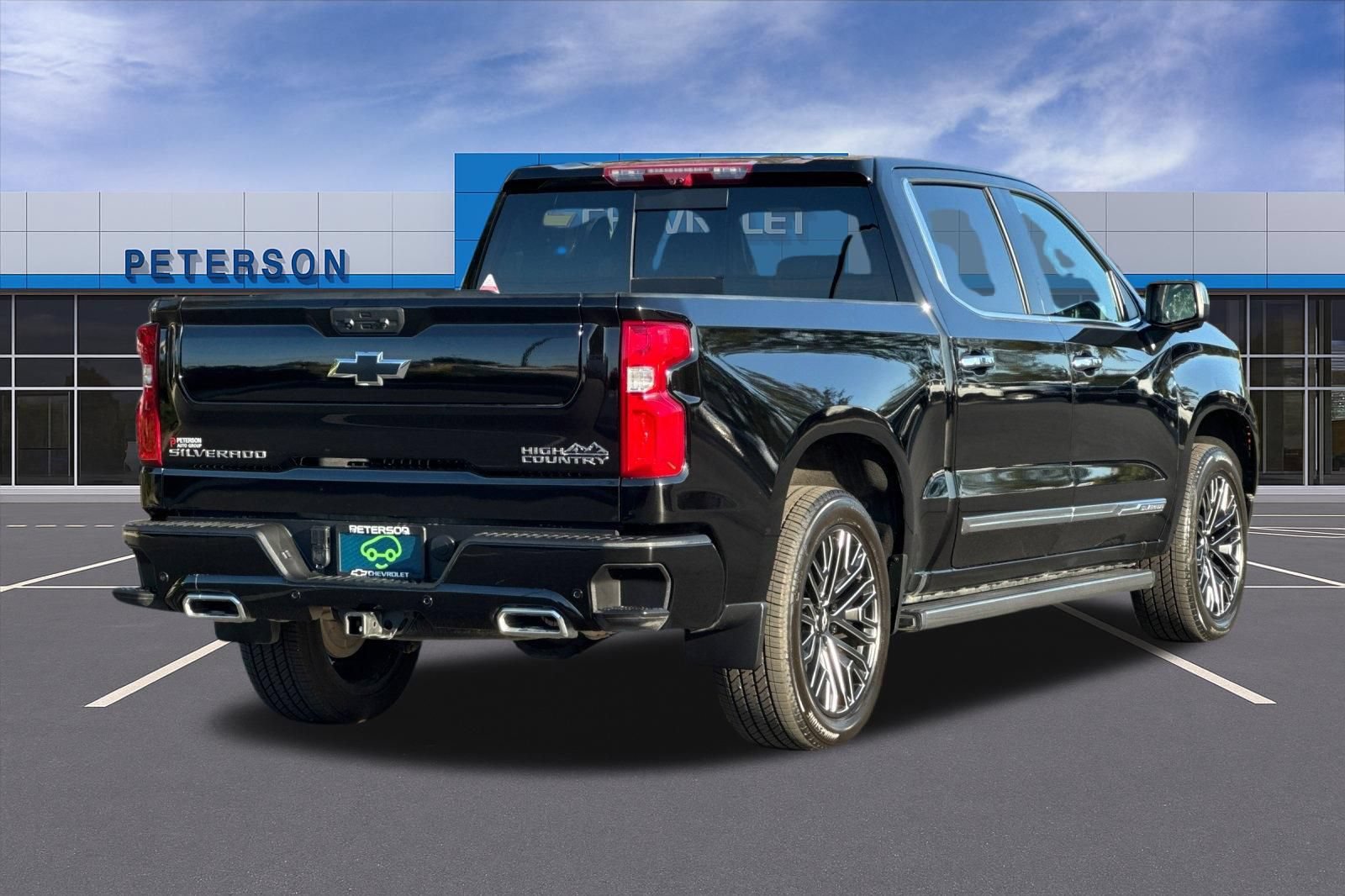 Certified 2024 Chevrolet Silverado 1500 High Country AWD/4WD image 4