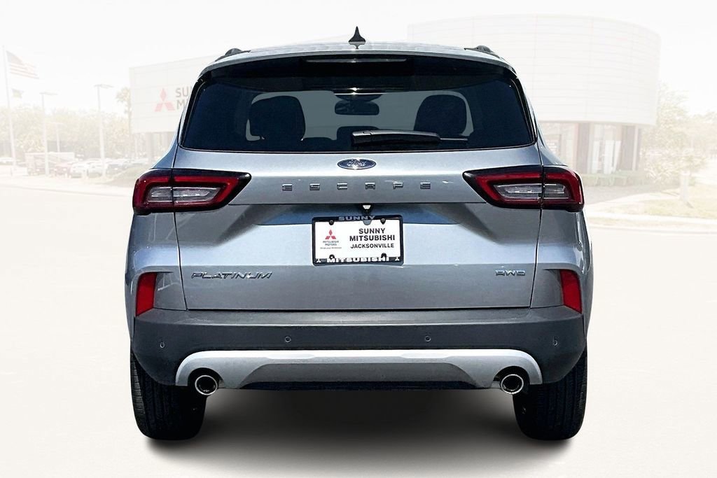 Used 2024 Ford Escape Platinum AWD/4WD image 5