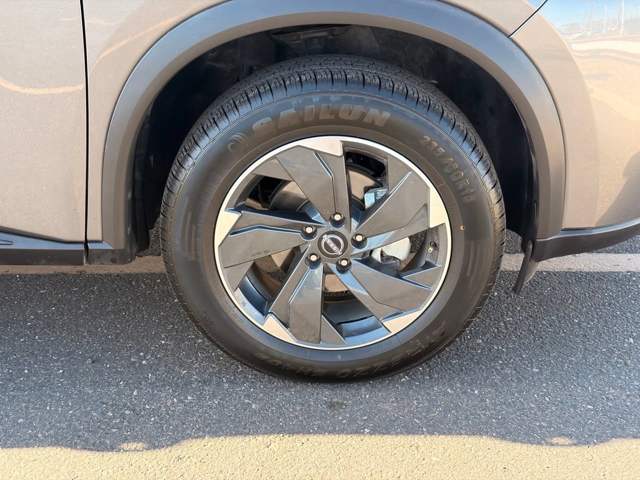 Certified 2025 Nissan Rogue SV AWD/4WD image 10