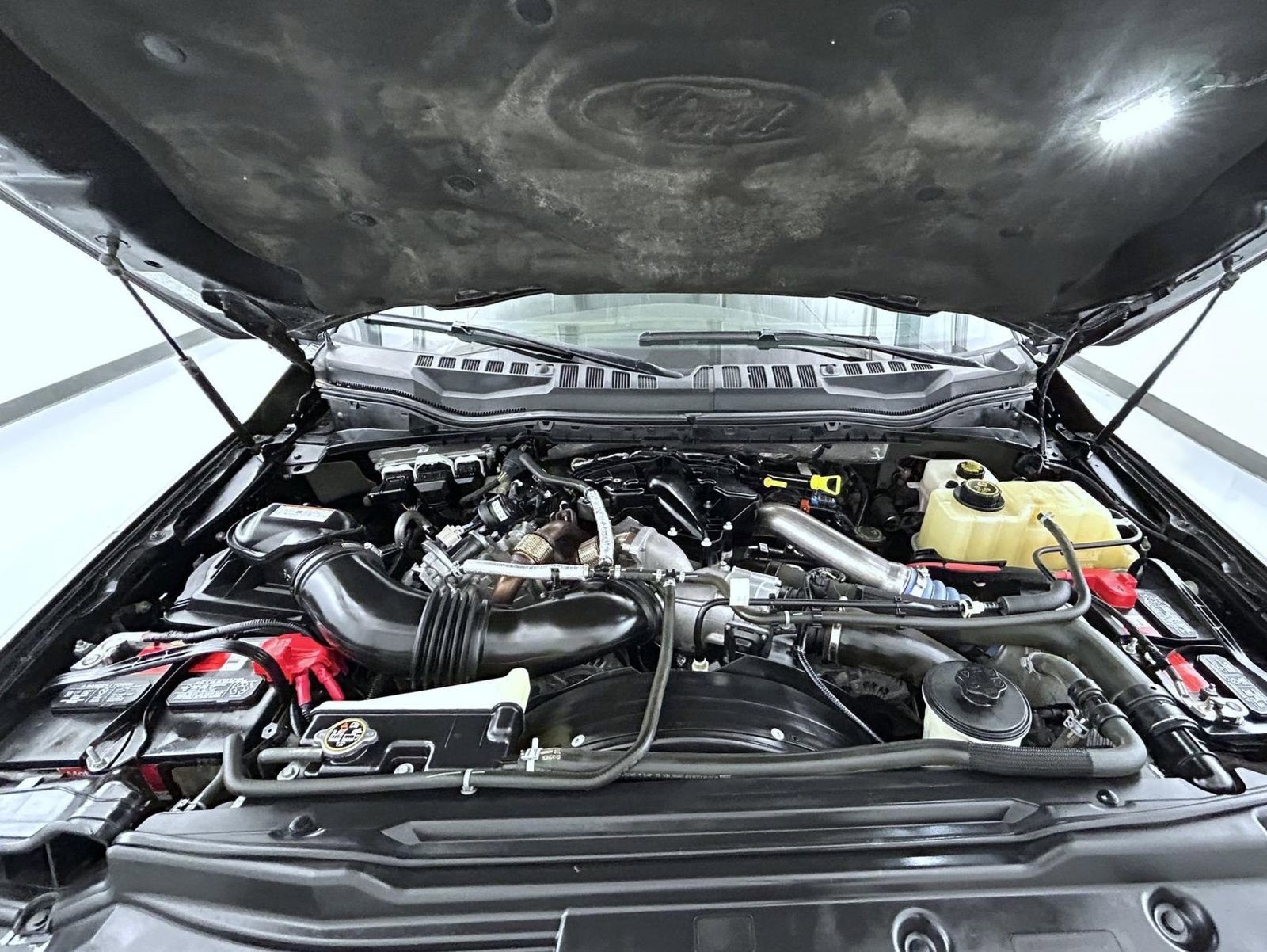 Used 2019 Ford F350 Platinum w/ Platinum Ultimate Package image 25