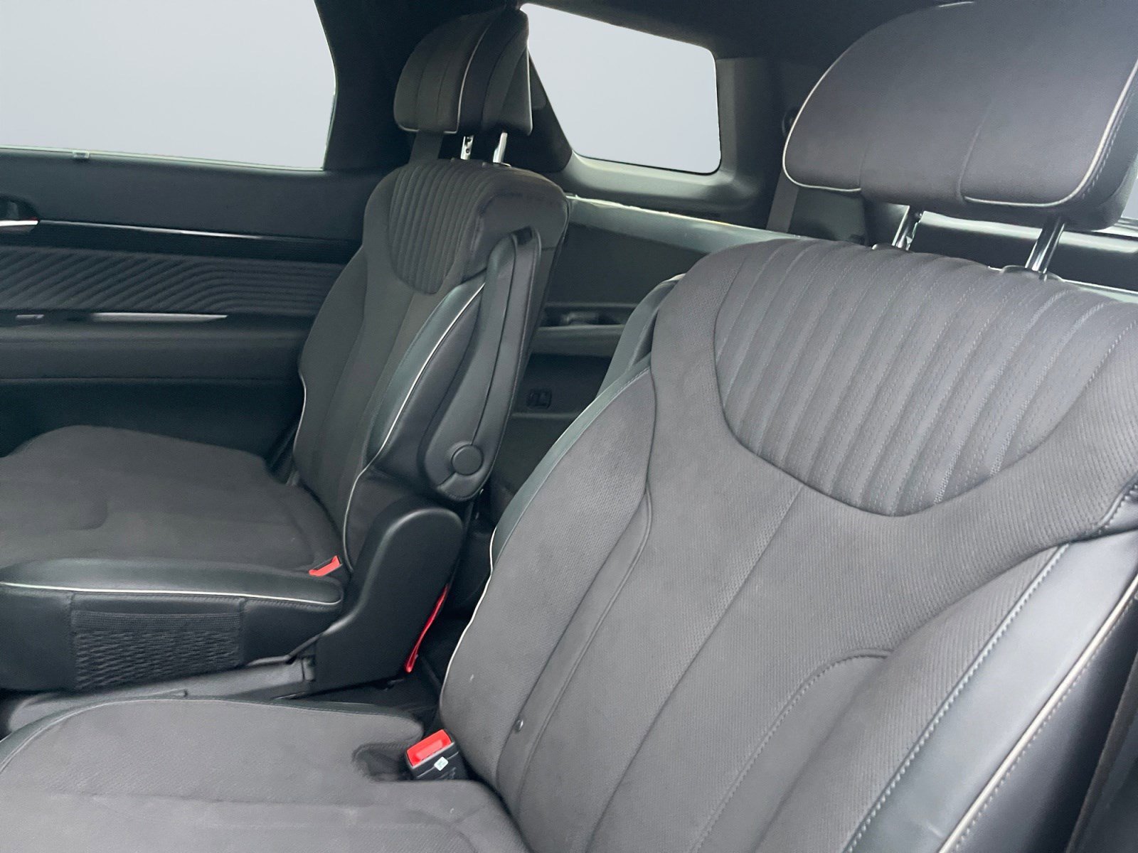 Certified 2025 Hyundai Palisade Calligraphy image 15