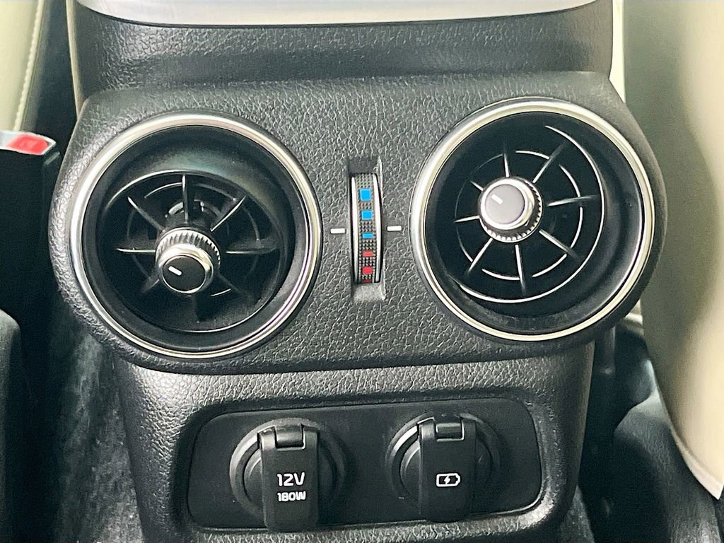 Used 2023 Kia Stinger GT2 AWD/4WD image 27