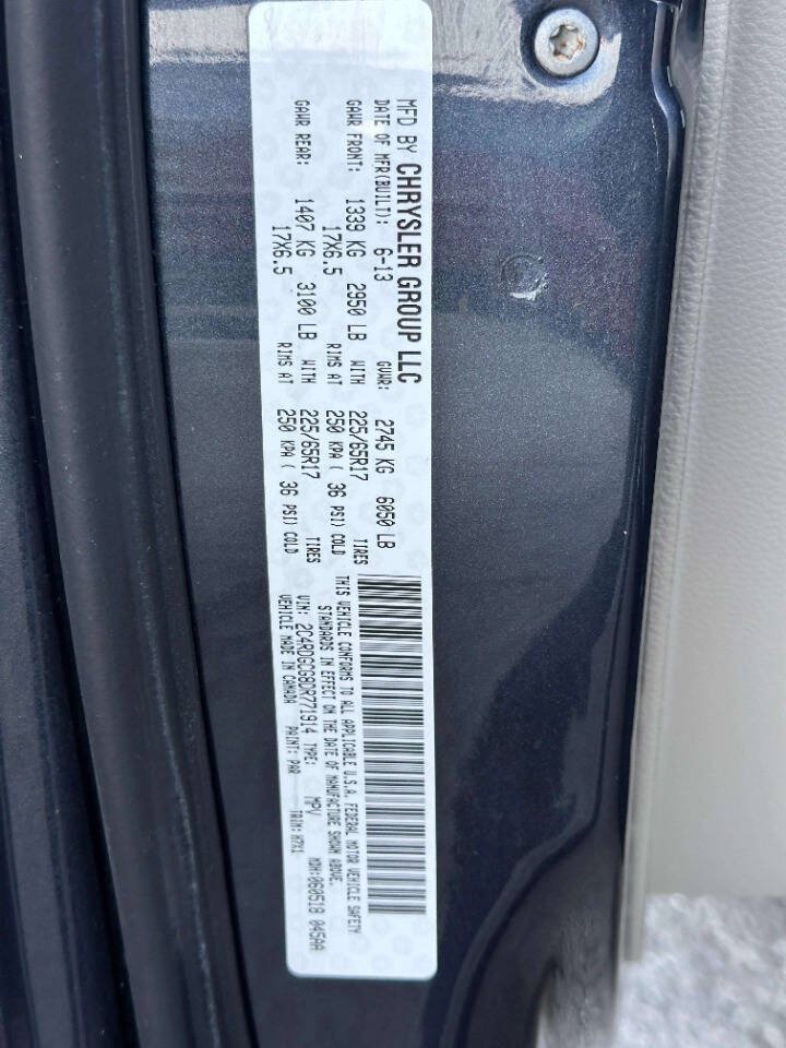 Used 2013 Dodge Grand Caravan SXT FWD image 25