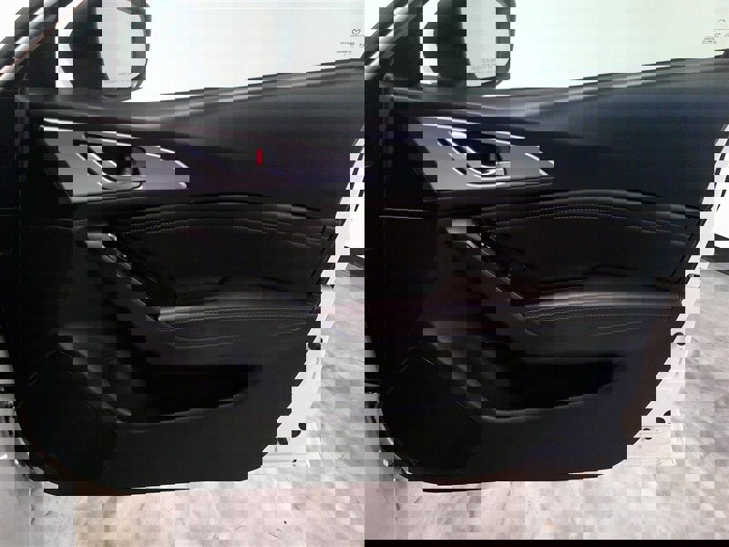 Used 2017 MAZDA MAZDA3 Touring image 35