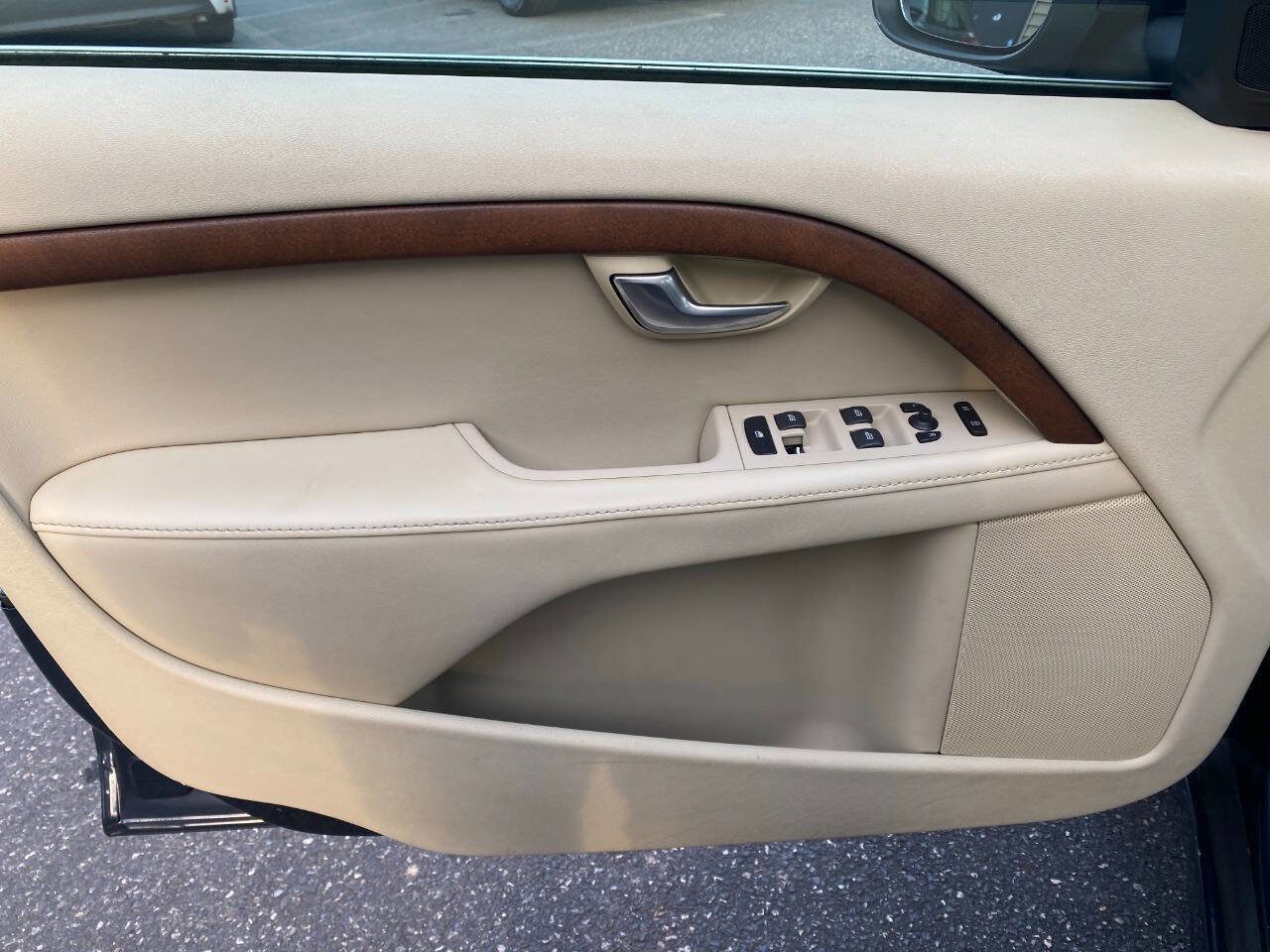 Used 2010 Volvo S80 3.2 image 11