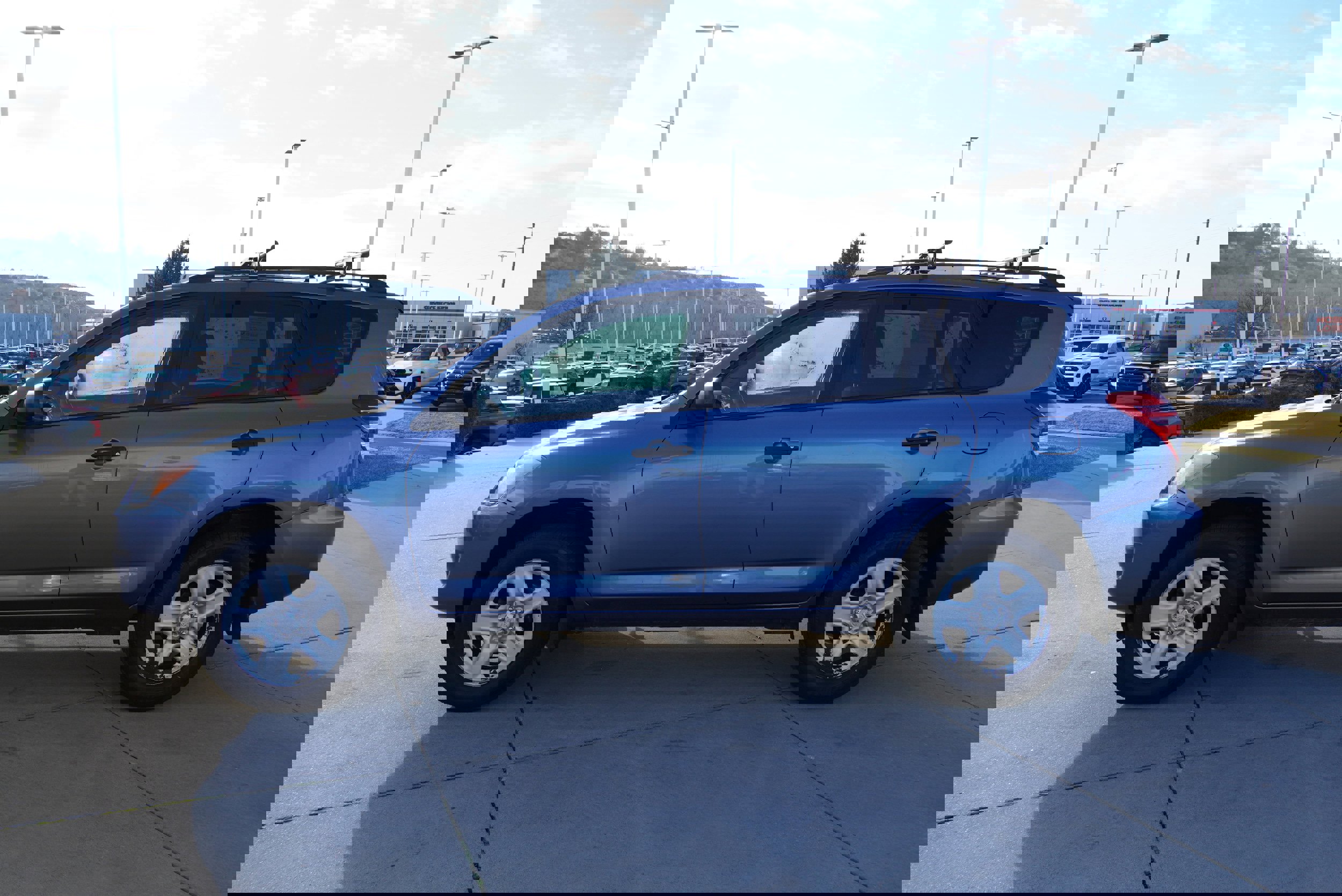 Used 2012 Toyota RAV4 4WD image 5