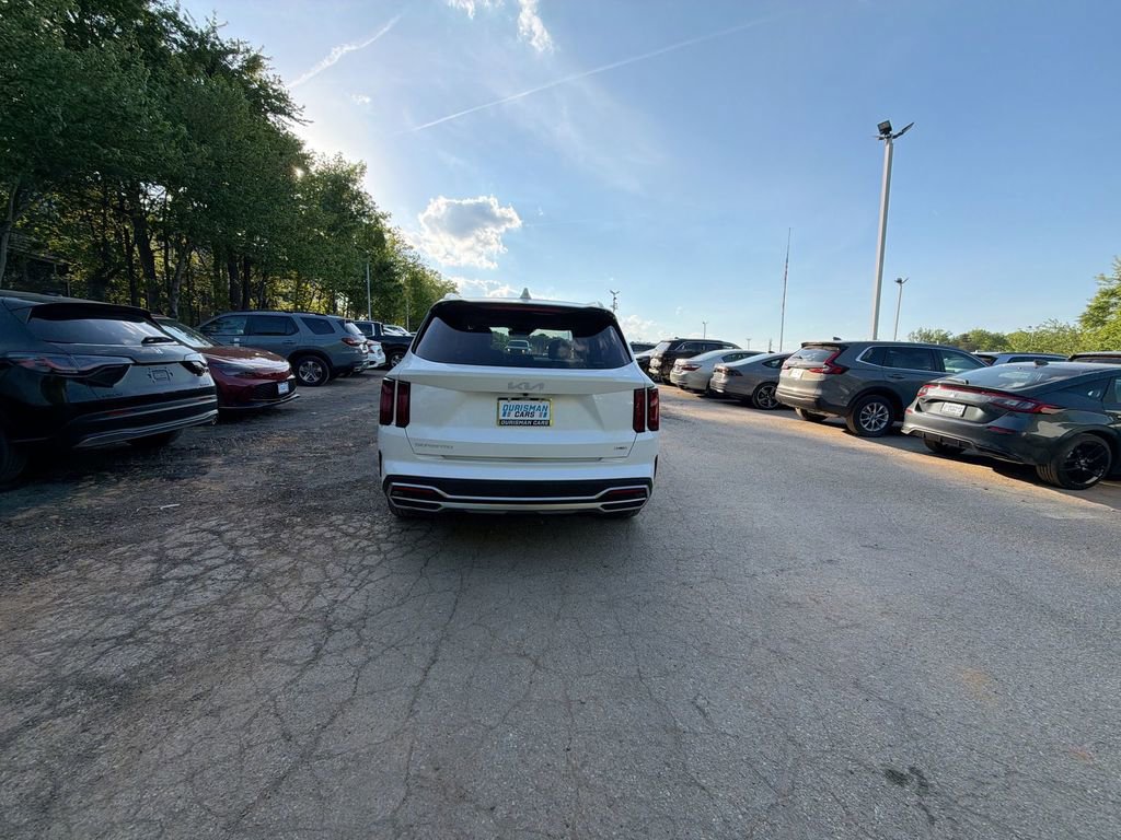 Used 2023 Kia Sorento SX Prestige w/ Panoramic Sunroof Package AWD/4WD image 7