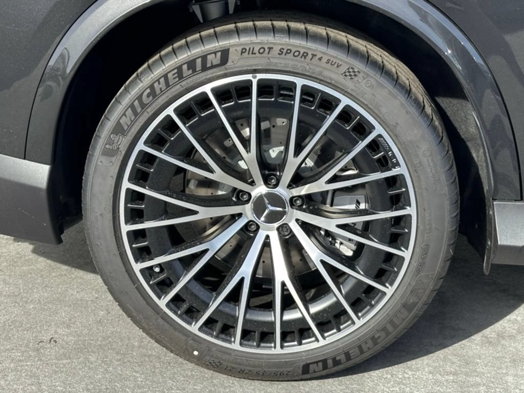 New 2025 Mercedes-Benz GLC 43 AMG 4MATIC Coupe image 14