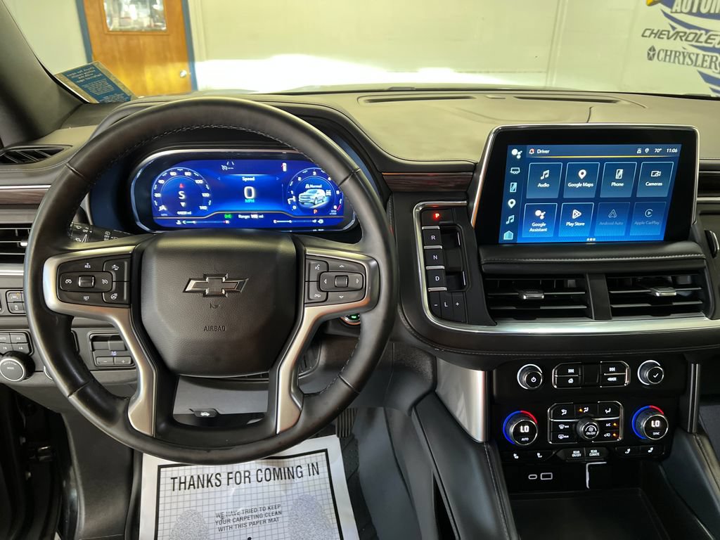 Used 2023 Chevrolet Tahoe Z71 w/ Luxury Package AWD/4WD image 20