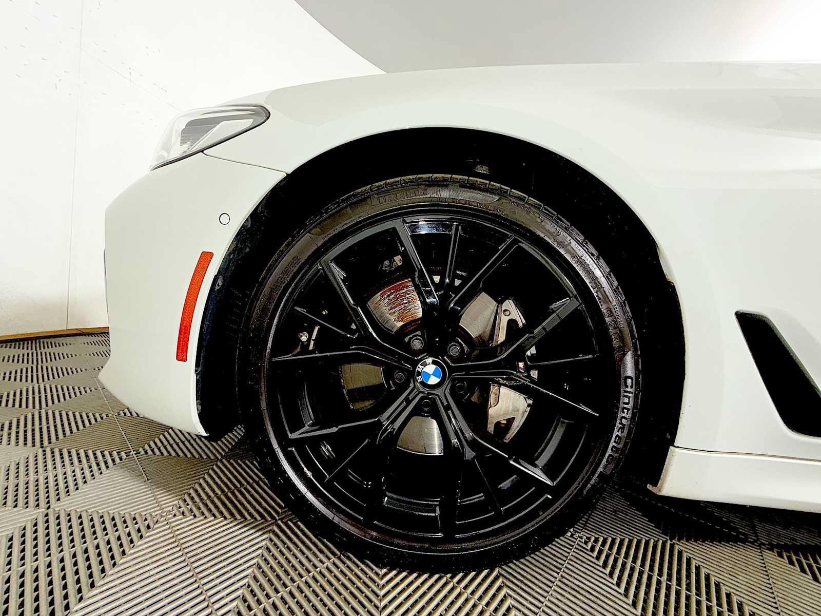 Used 2023 BMW 540i xDrive w/ M Sport Package AWD/4WD image 8
