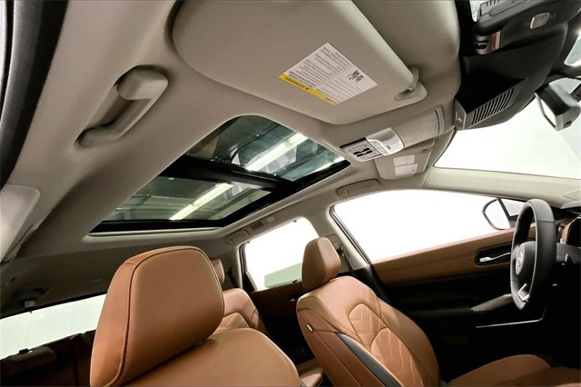 New 2025 Nissan Pathfinder Platinum image 35