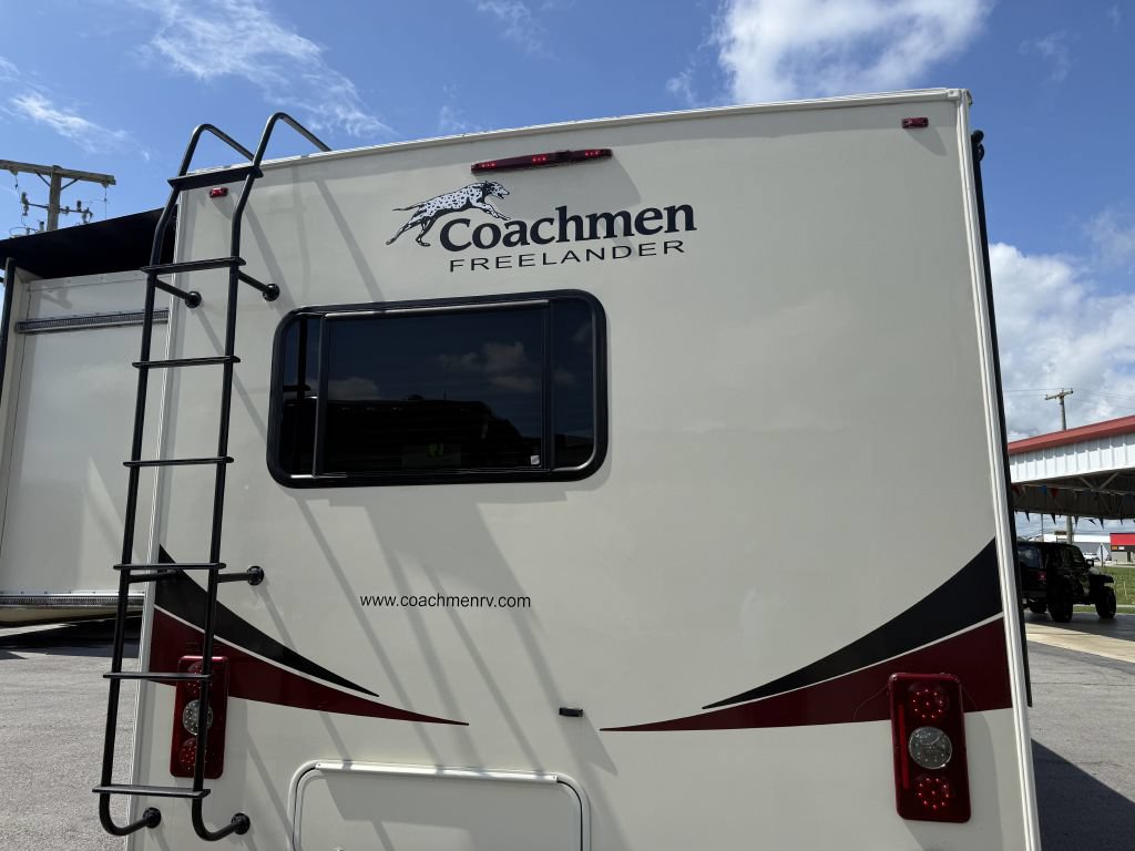 Used 2017 Ford E-450 and Econoline 450 Super Duty w/ Motorhome Prep Package RWD image 28
