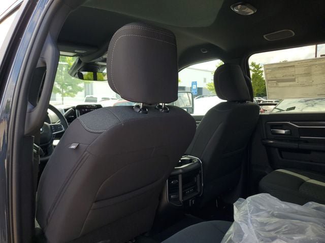 New 2026 RAM 2500 Big Horn AWD/4WD image 13