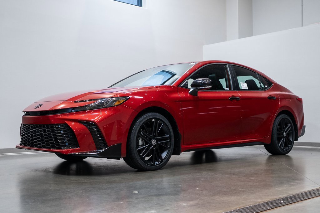 New 2026 Toyota Camry Hybrid image 3