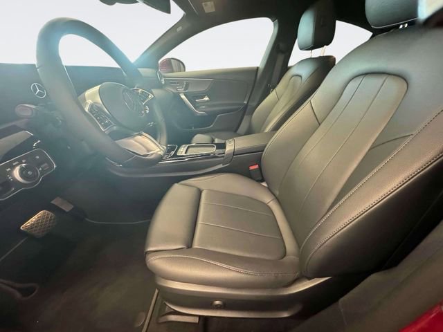 Used 2025 Mercedes-Benz CLA 250 4MATIC image 13