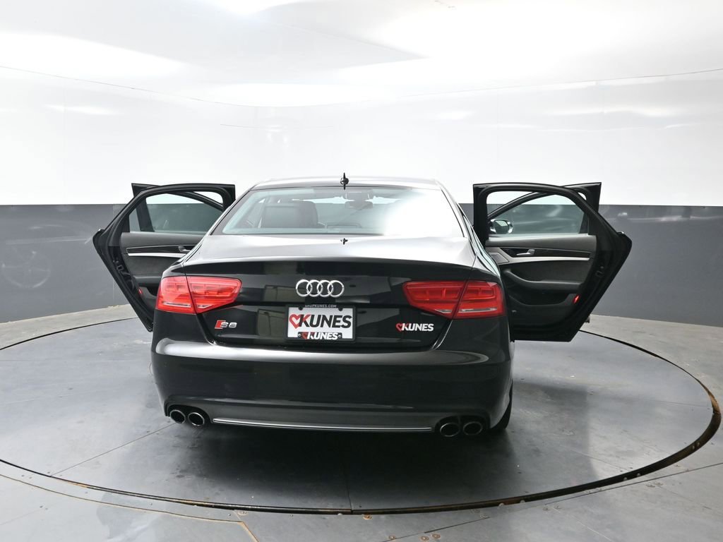 Used 2014 Audi S8 AWD/4WD image 64