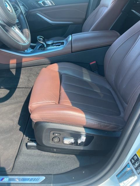 Used 2022 BMW X5 xDrive40i w/ M Sport Package AWD/4WD image 11