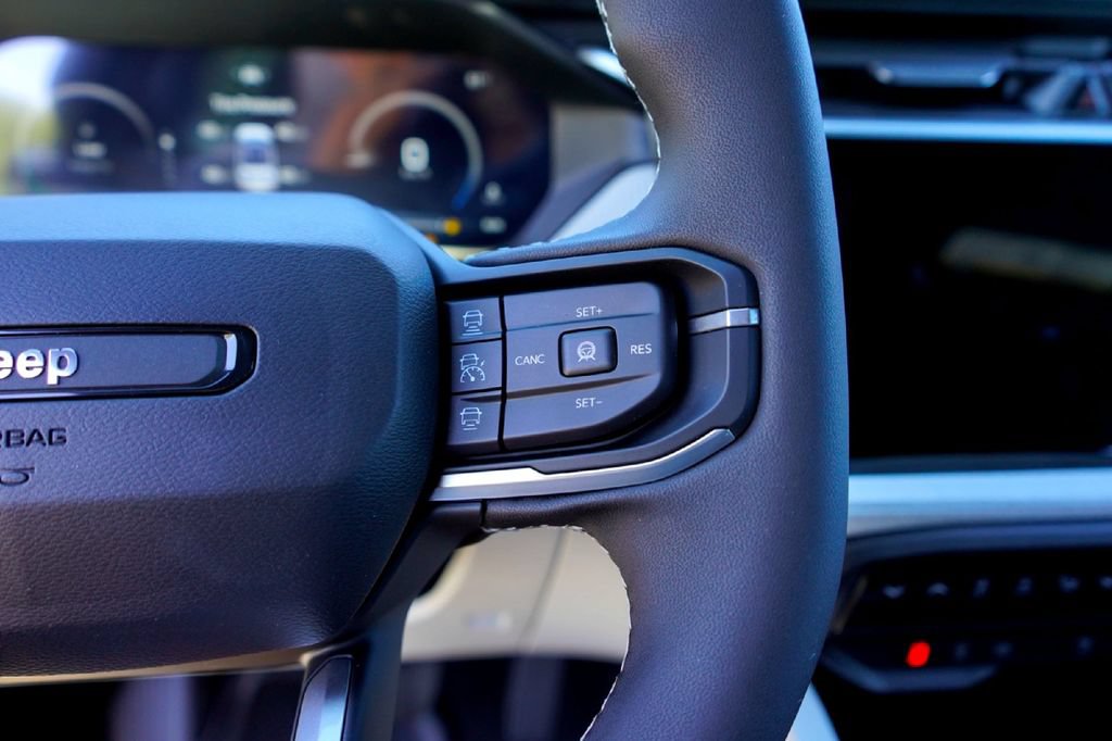 New 2026 Jeep Cherokee Laredo AWD/4WD image 13